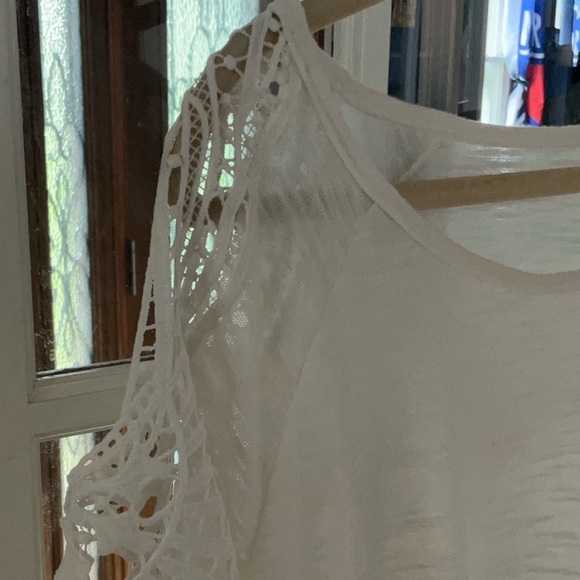 Lascana top with cold shoulder crochet top. White. Size 12/14 - Picture 2 of 8